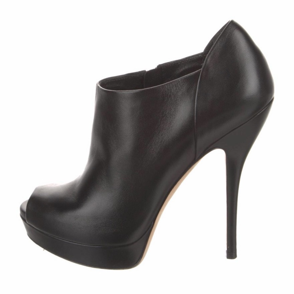 Gucci Black Leather Platform Pumps - Picture 2 of 5